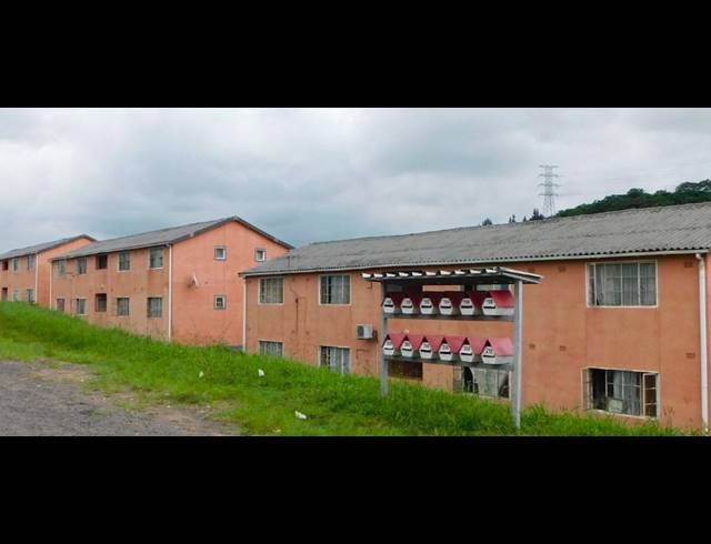 2 BEDROOM APARTMENT FOR SALE IN CROSSMOOR